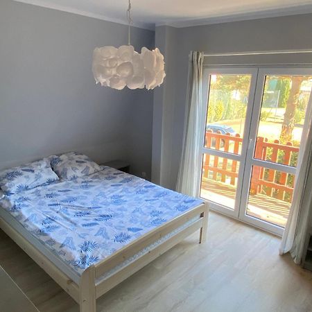 Villa Dom Przy Lesie. Ostrowo à Ostrowo  Extérieur photo