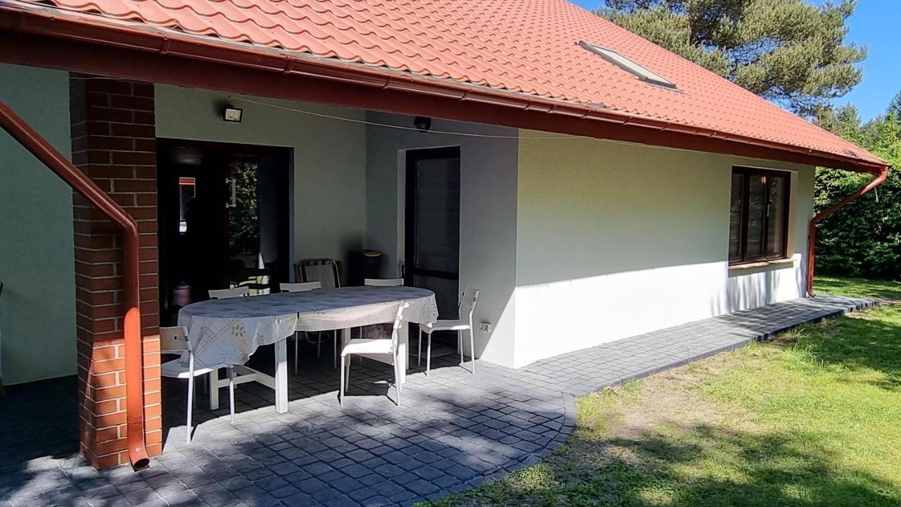 Villa Dom Przy Lesie. Ostrowo à Ostrowo  Extérieur photo